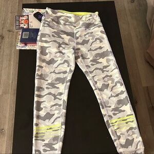 Ellie Neon Yellow and Gray Leggings